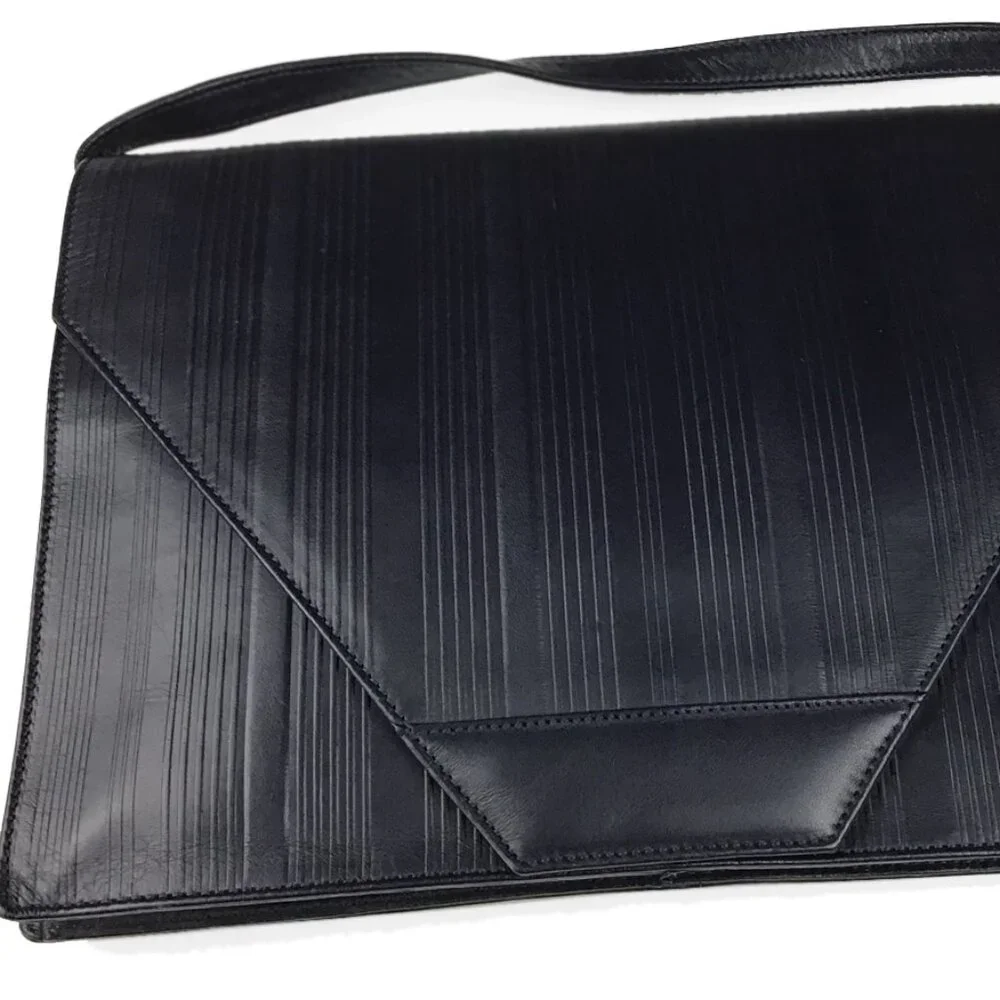 Gianni Versace Vintage Black Ribbed Leather Convertible Shoulder Bag - Picture 4 of 15